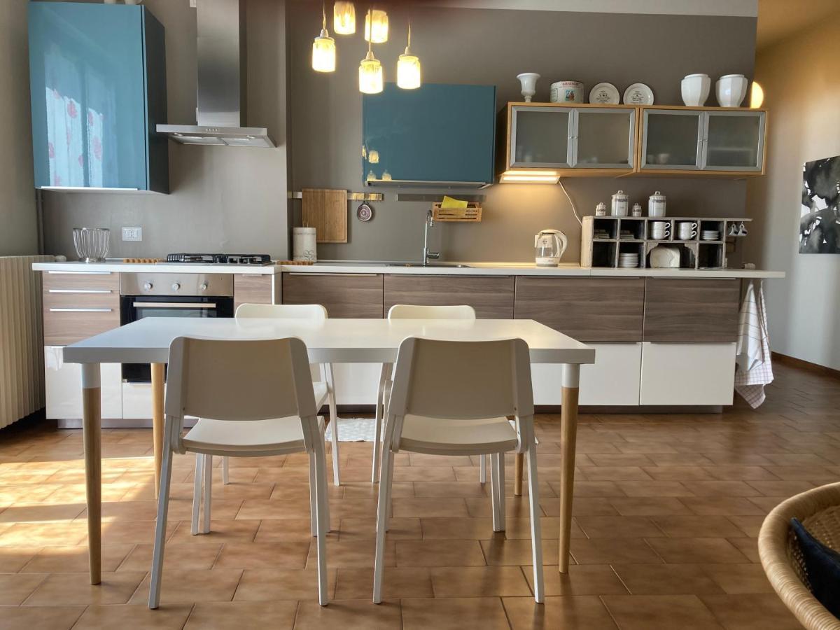 La Casa Di Garibaldi Appartement Borgomanero Buitenkant foto