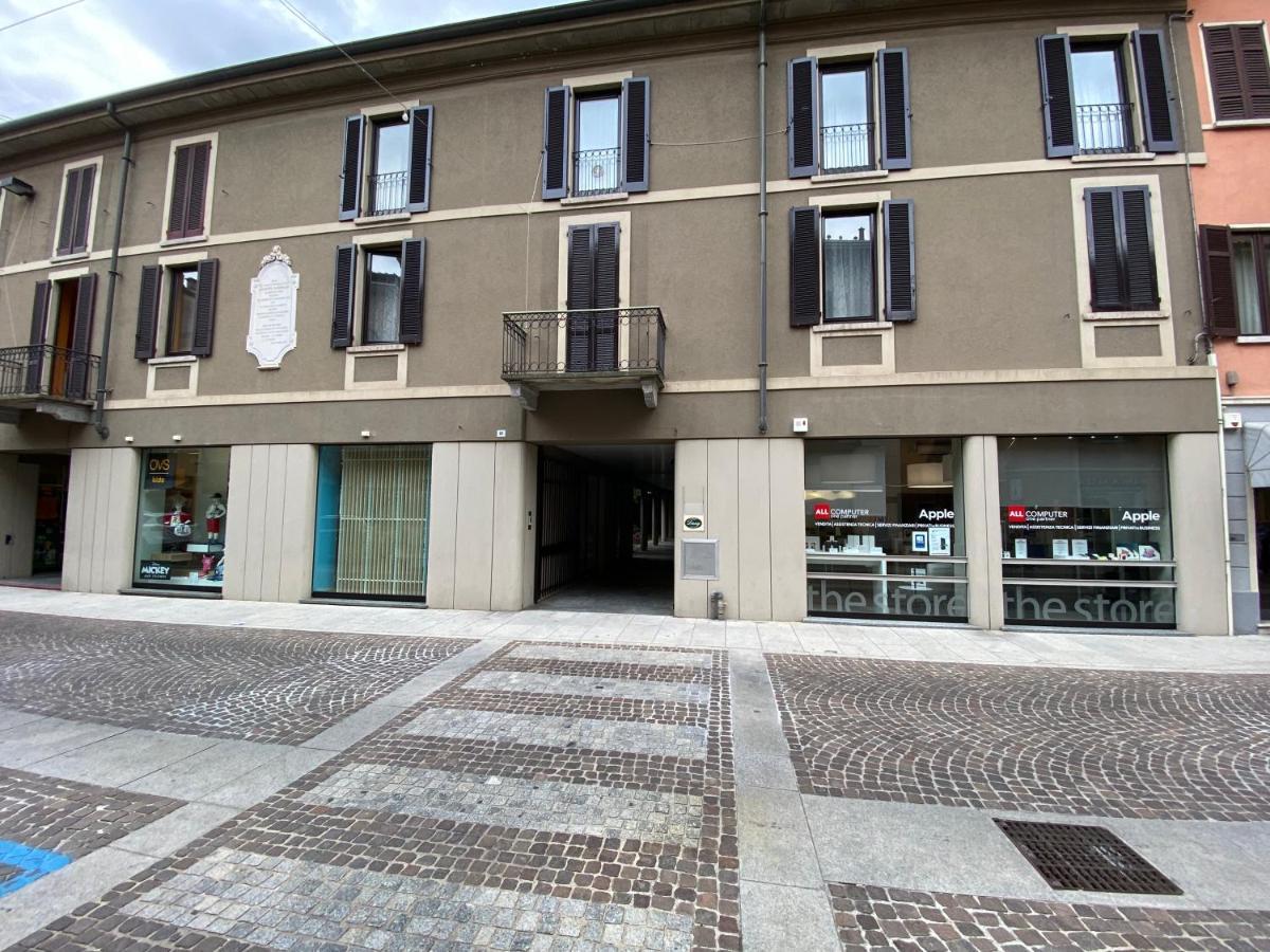 La Casa Di Garibaldi Appartement Borgomanero Buitenkant foto