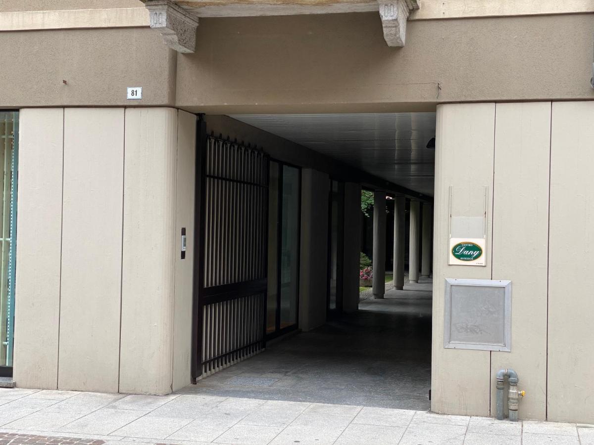 La Casa Di Garibaldi Appartement Borgomanero Buitenkant foto